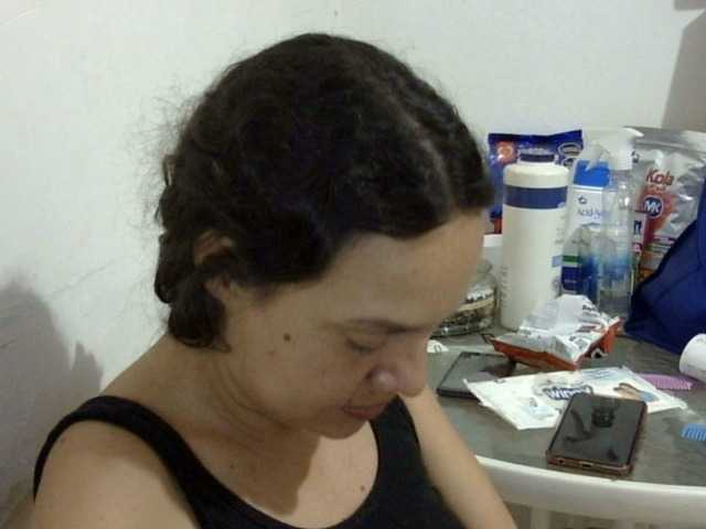 ElizabethMart live cam on BongaCams