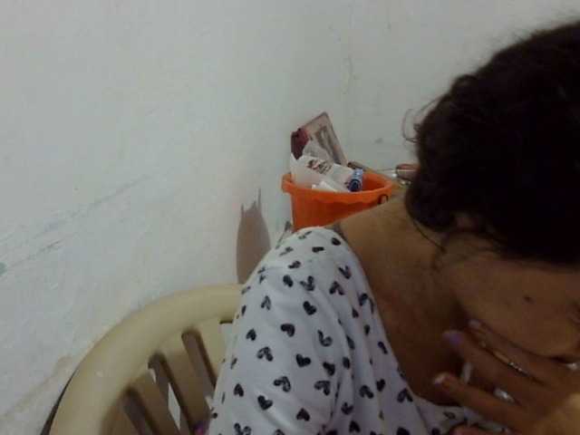 ElizabethMart live cam on BongaCams