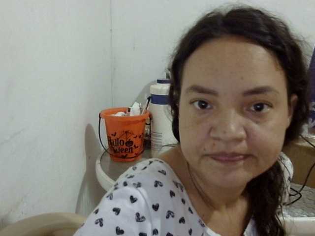 ElizabethMart live cam on BongaCams