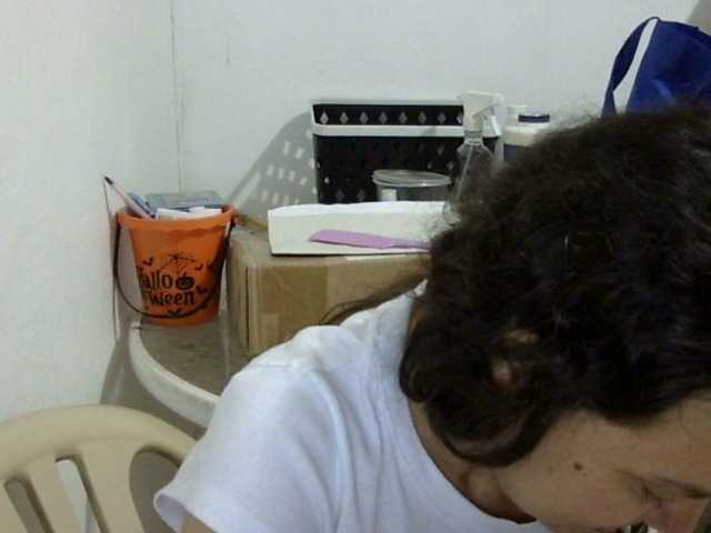ElizabethMart live cam on BongaCams