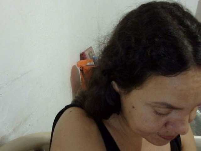 ElizabethMart live cam on BongaCams