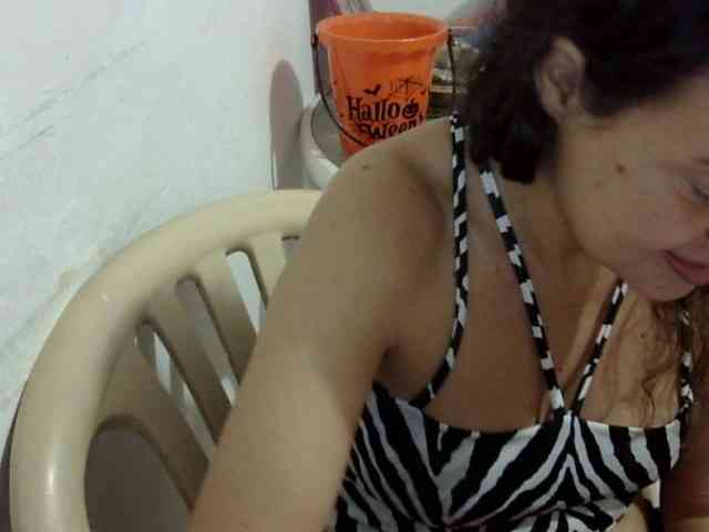 ElizabethMart webcam
