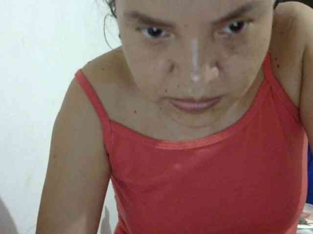 ElizabethMart webcam