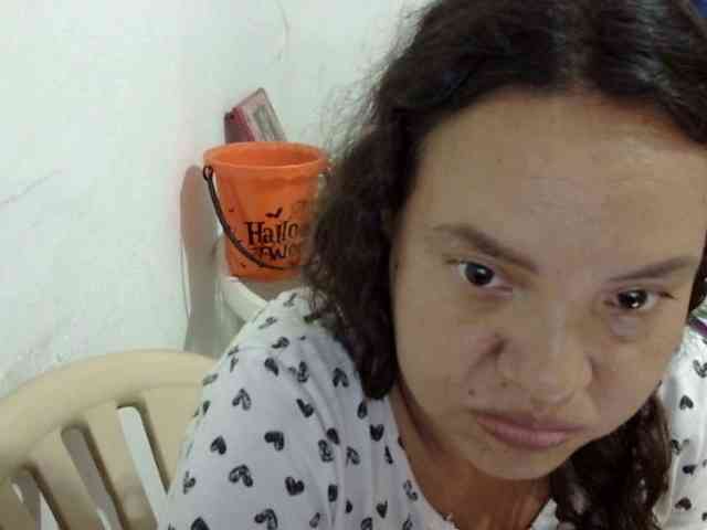 ElizabethMart webcam