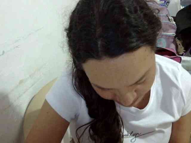 ElizabethMart webcam