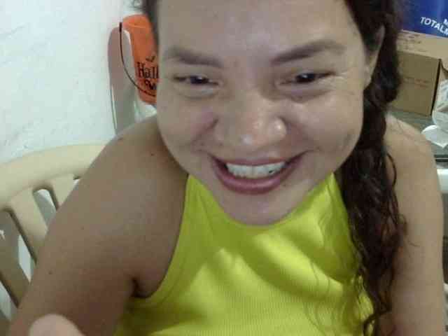 ElizabethMart webcam