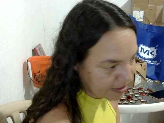 ElizabethMart webcam