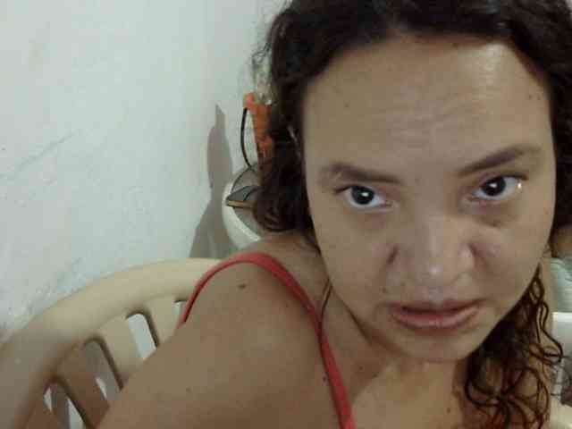 ElizabethMart webcam