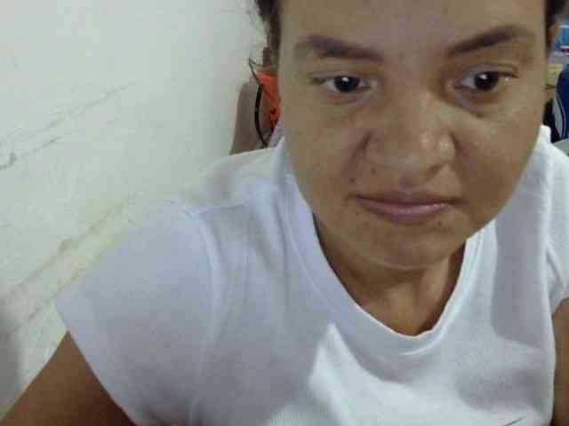 ElizabethMart webcam