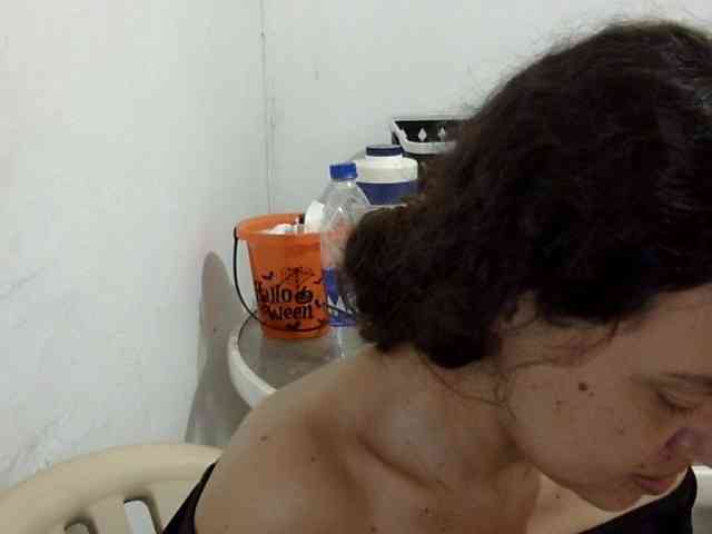 ElizabethMart webcam