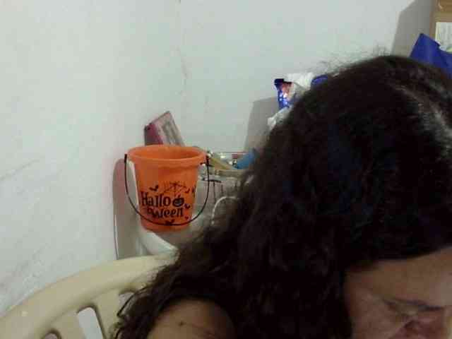 ElizabethMart webcam