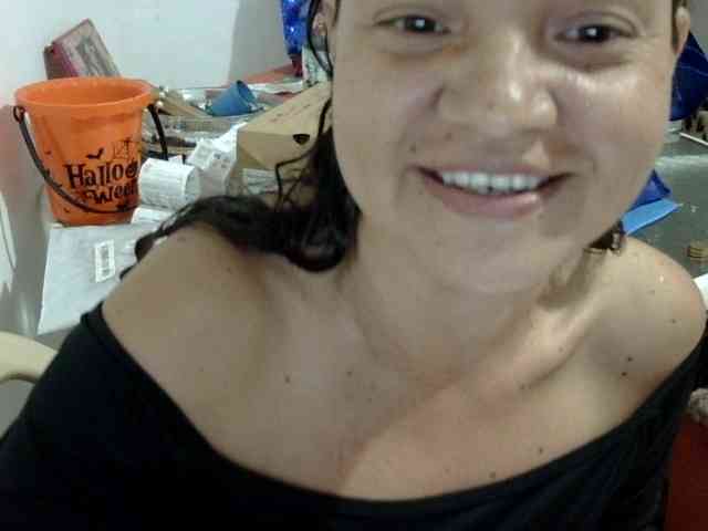 ElizabethMart webcam