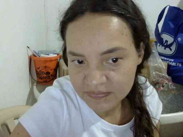 ElizabethMart webcam