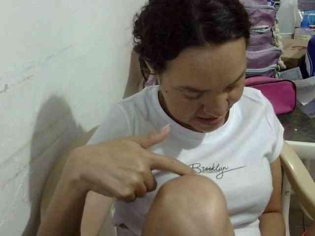 ElizabethMart webcam