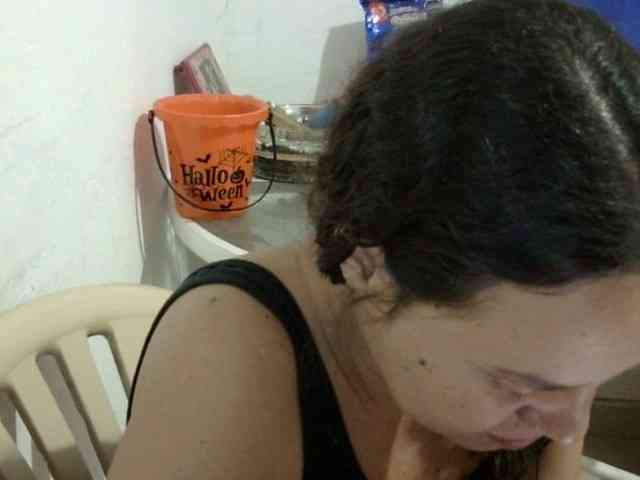 ElizabethMart webcam