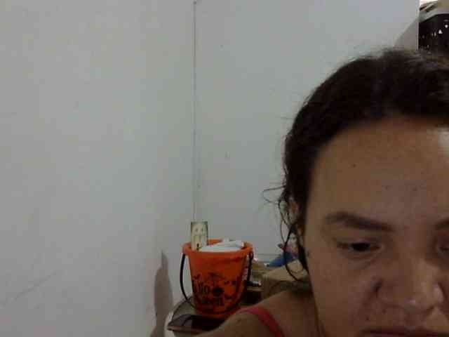 ElizabethMart webcam