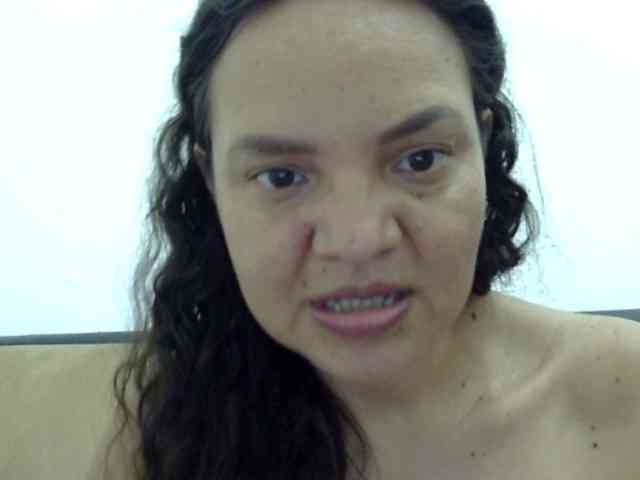 ElizabethMart webcam