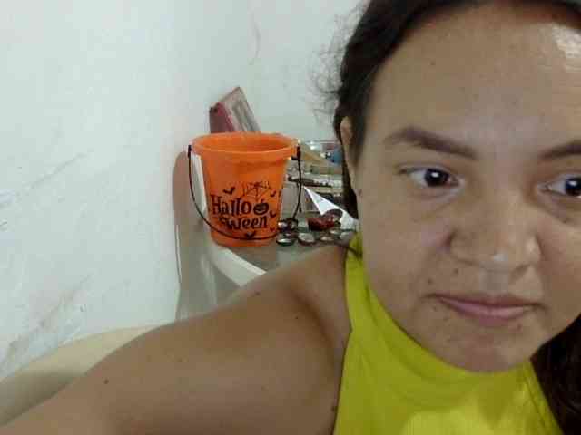 ElizabethMart webcam