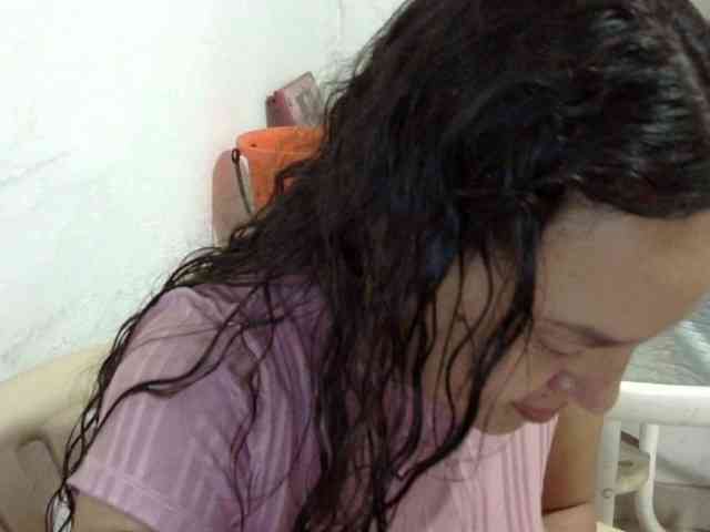 ElizabethMart Live Webcam on BongaCams