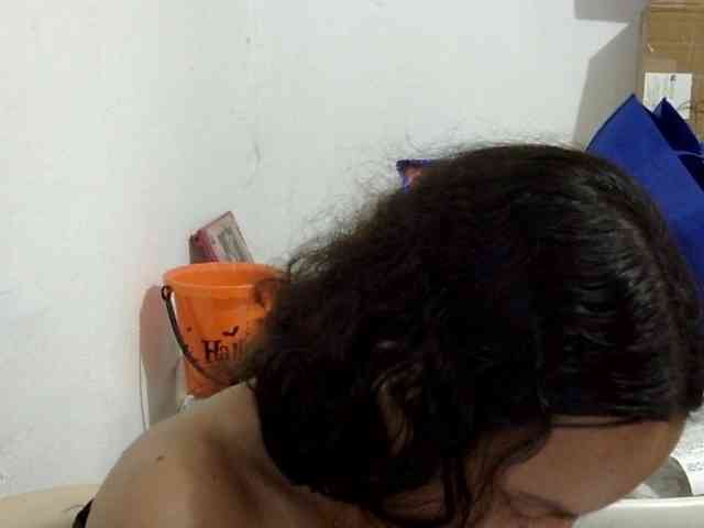 ElizabethMart webcam