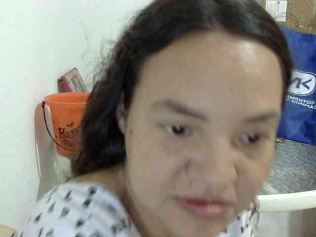 ElizabethMart webcam