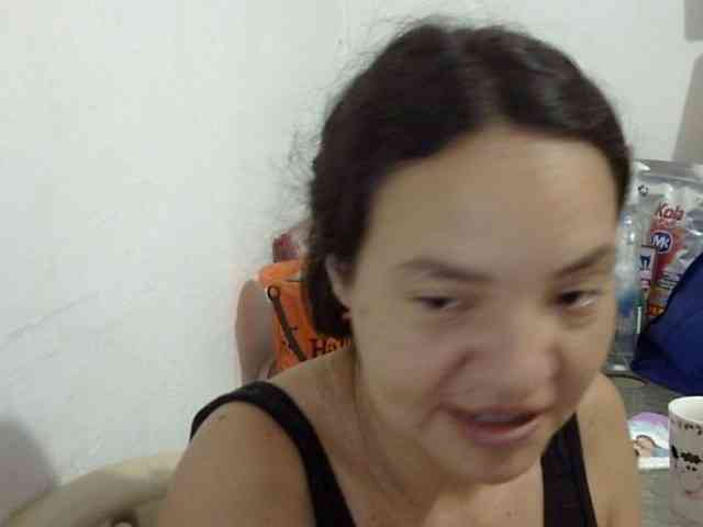 ElizabethMart webcam