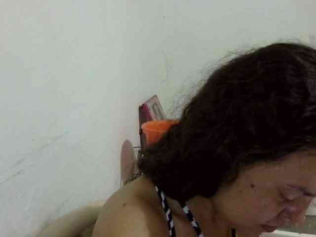 ElizabethMart webcam