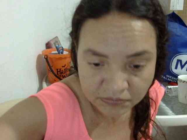 ElizabethMart webcam