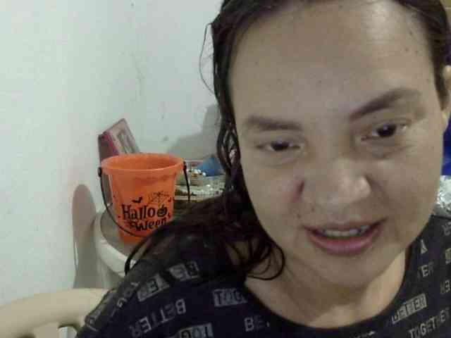 ElizabethMart webcam