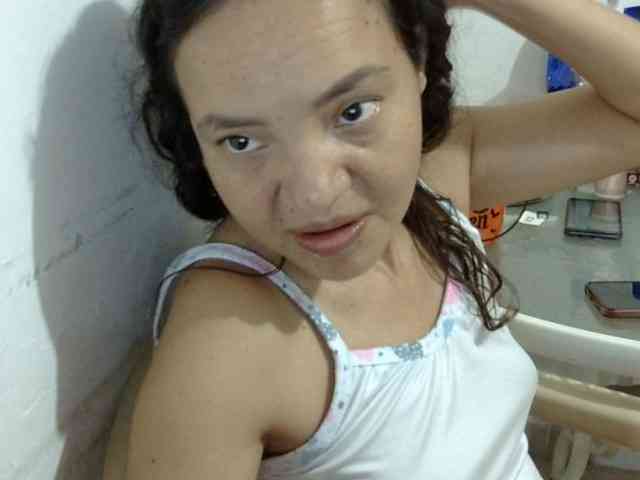 ElizabethMart webcam