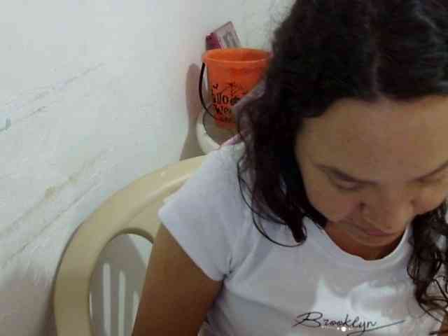 ElizabethMart webcam