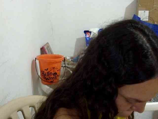 ElizabethMart webcam