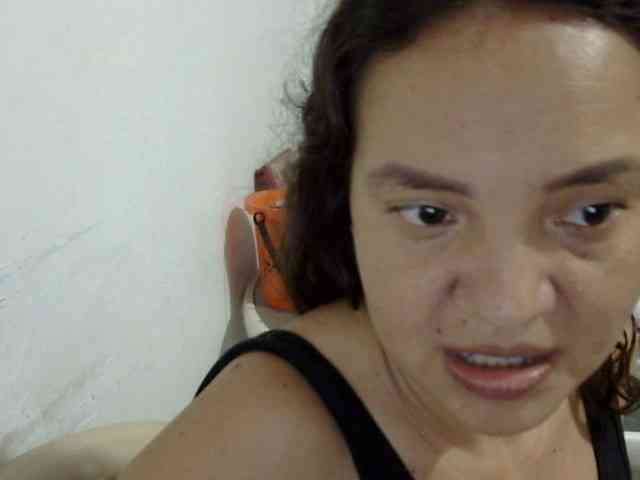 ElizabethMart webcam