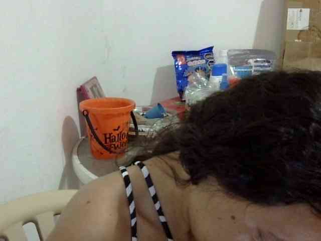ElizabethMart webcam