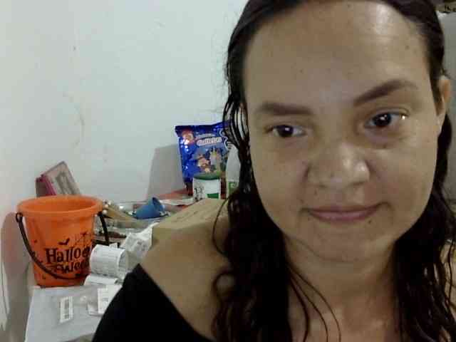 ElizabethMart webcam