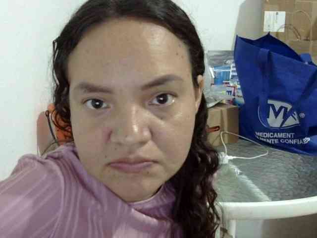 ElizabethMart webcam