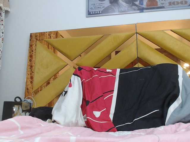 SashaMacgrego webcam