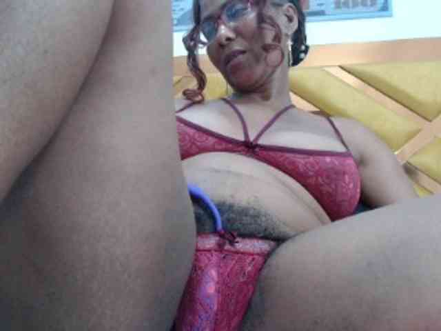 SashaMacgrego webcam