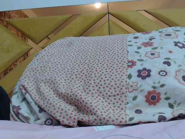 SashaMacgrego webcam