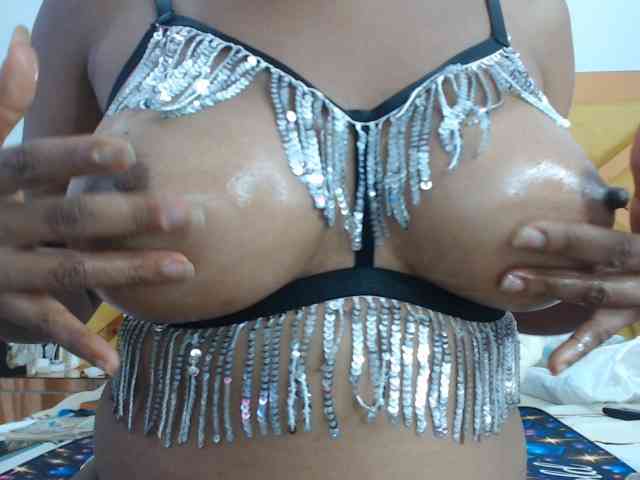 SashaMacgrego webcam