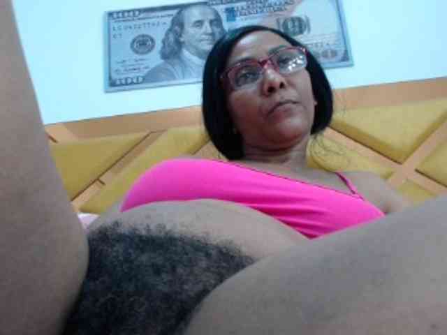 SashaMacgrego webcam