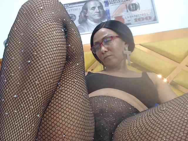 SashaMacgrego webcam