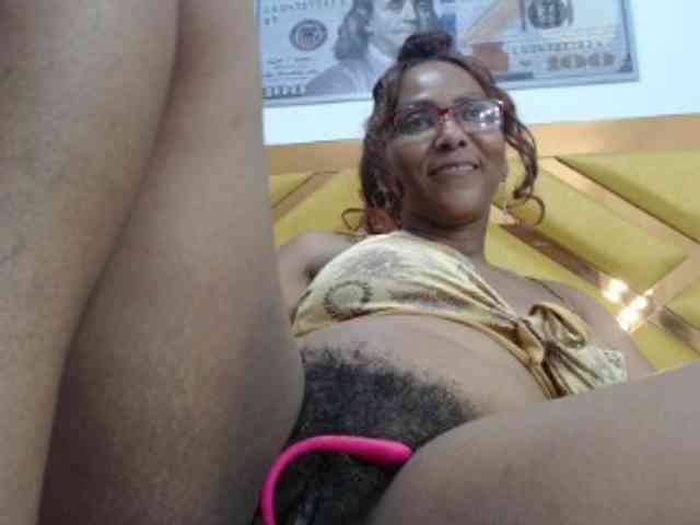 SashaMacgrego webcam