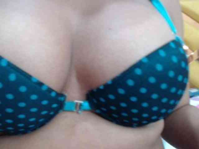 SashaMacgrego webcam