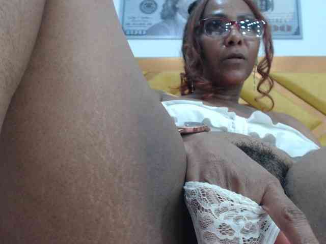 SashaMacgrego webcam