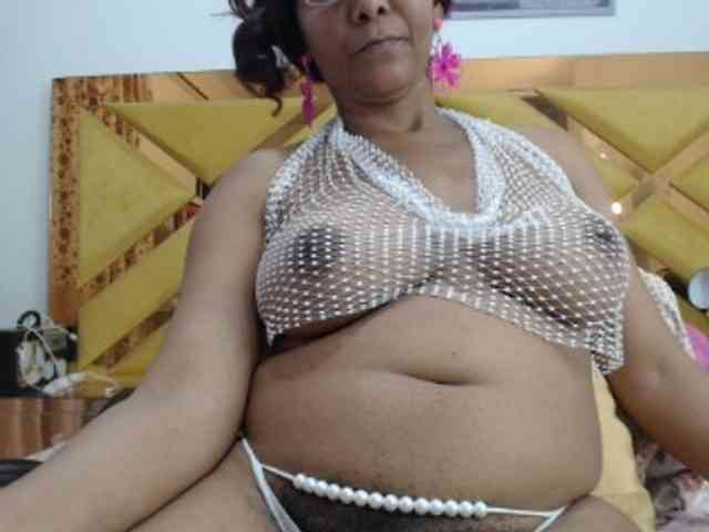 SashaMacgrego webcam