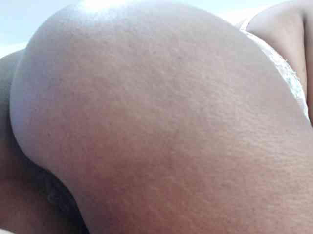 SashaMacgrego webcam