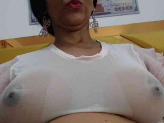 SashaMacgrego webcam