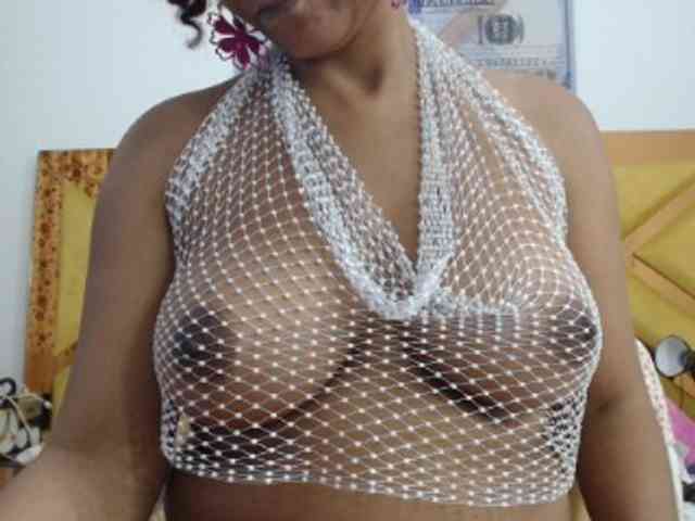 SashaMacgrego webcam