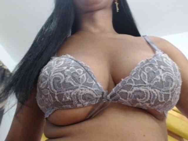 SashaMacgrego webcam